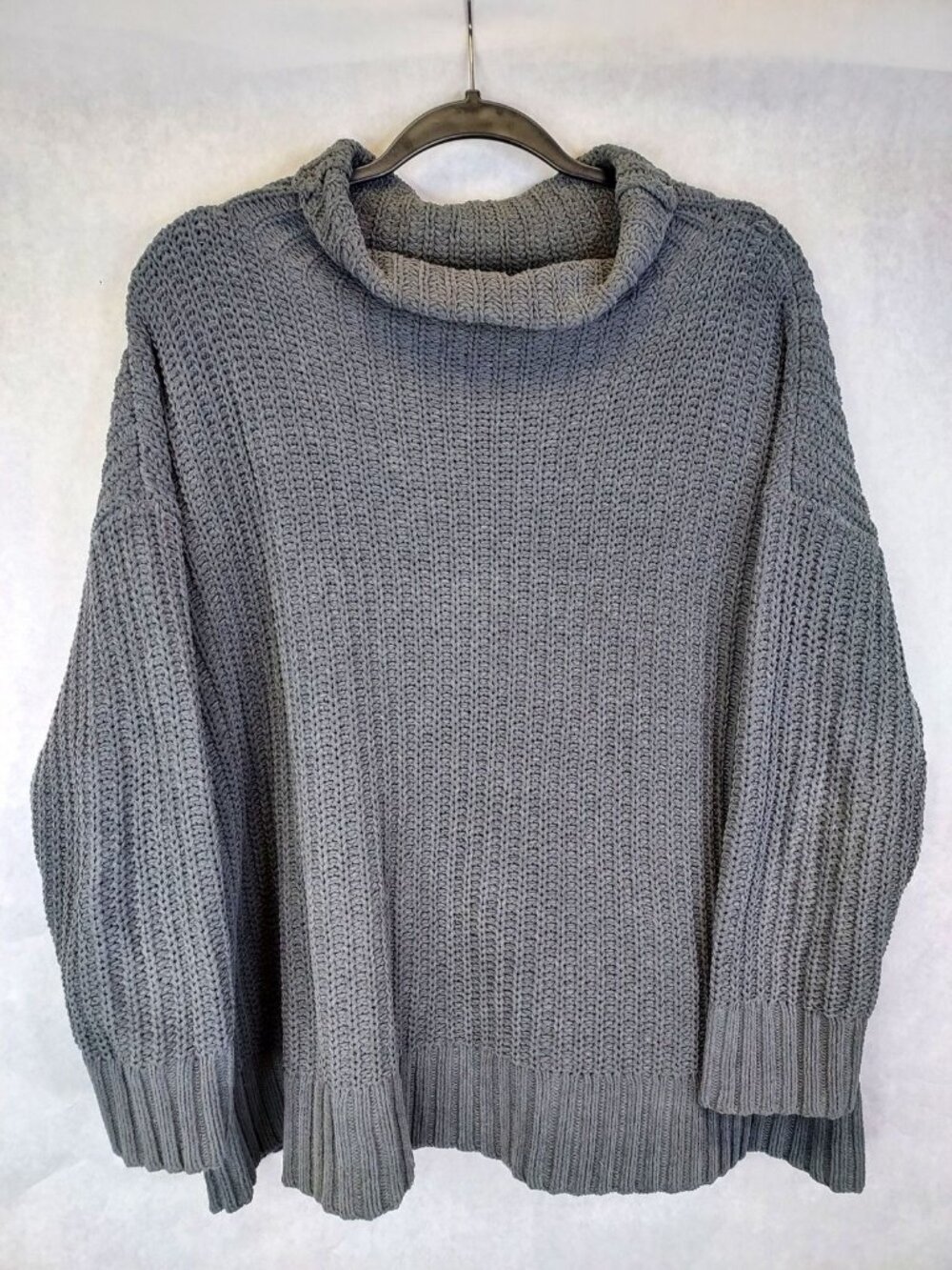 Aerie Chunky Knit Turtleneck Sweater Women's XS Chenille Pullover Boxy Oversized